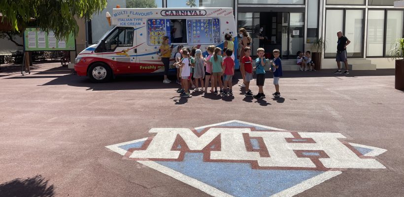 Staying Cool with our Summer School with a little help from our resident ice-cream truck! ?
